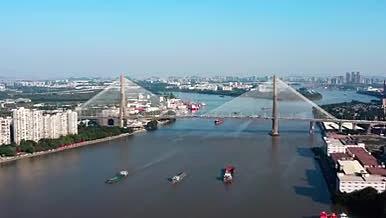 4k航拍广州番禹大桥水陆立体交通视频的预览图